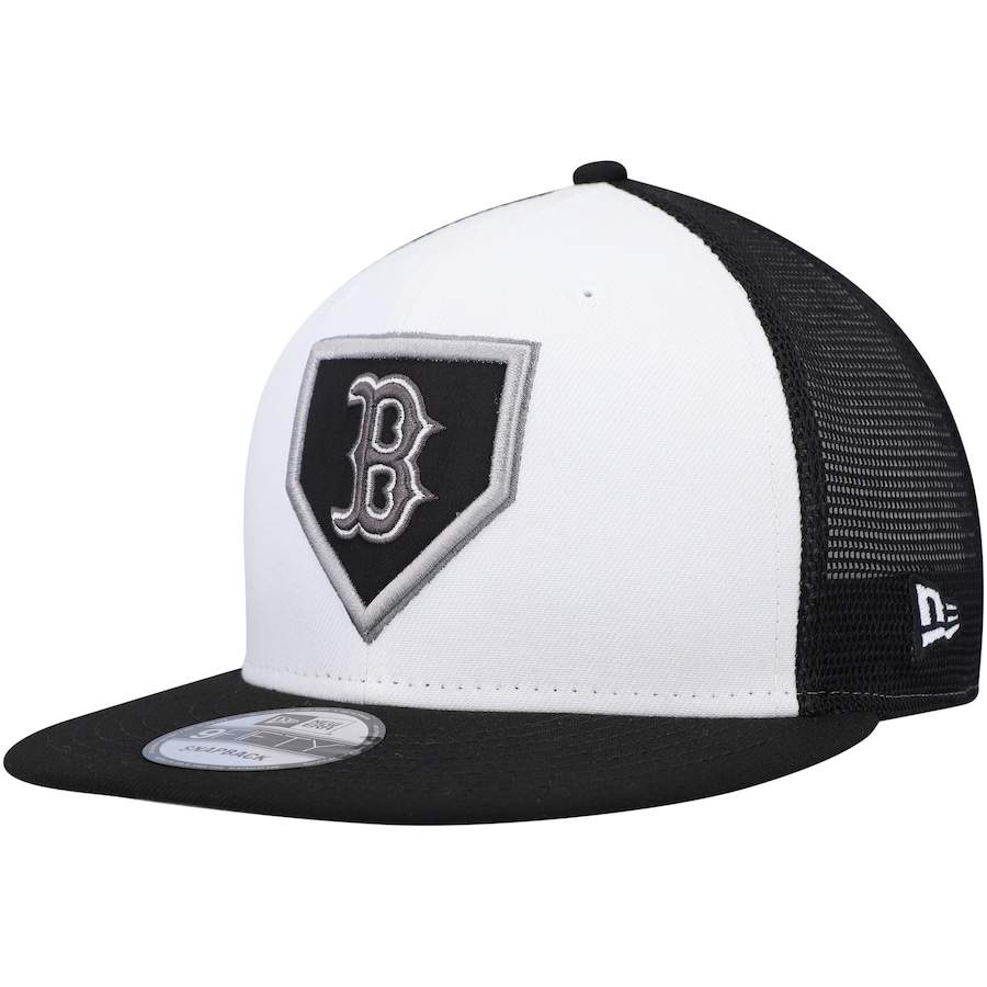 Boston Red Sox New Era 2022 Clubhouse Trucker 9FIFTY Snapback Hat - White-Black