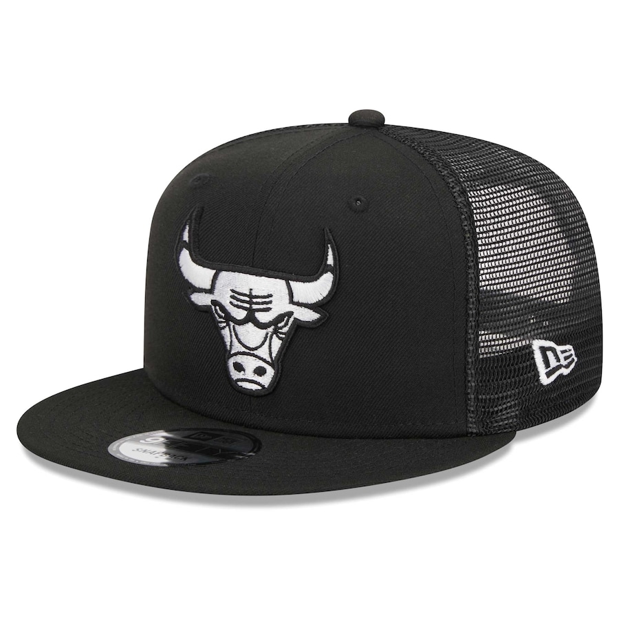 Chicago Bulls New Era Evergreen 9FIFTY Trucker Snapback Hat - Black