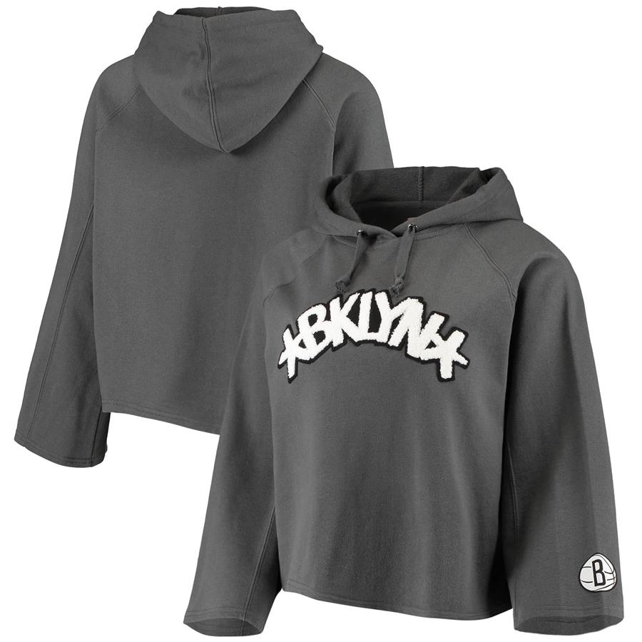 Brooklyn Nets Sportiqe Women's Chenille Logo Bell Sleeve Cropped Pullover Hoodie - Heathered Gray