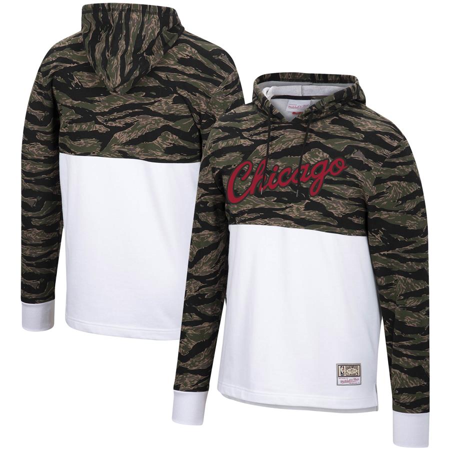 Chicago Bulls Mitchell & Ness Hardwood Classics Tiger Camo Pullover Hoodie - White