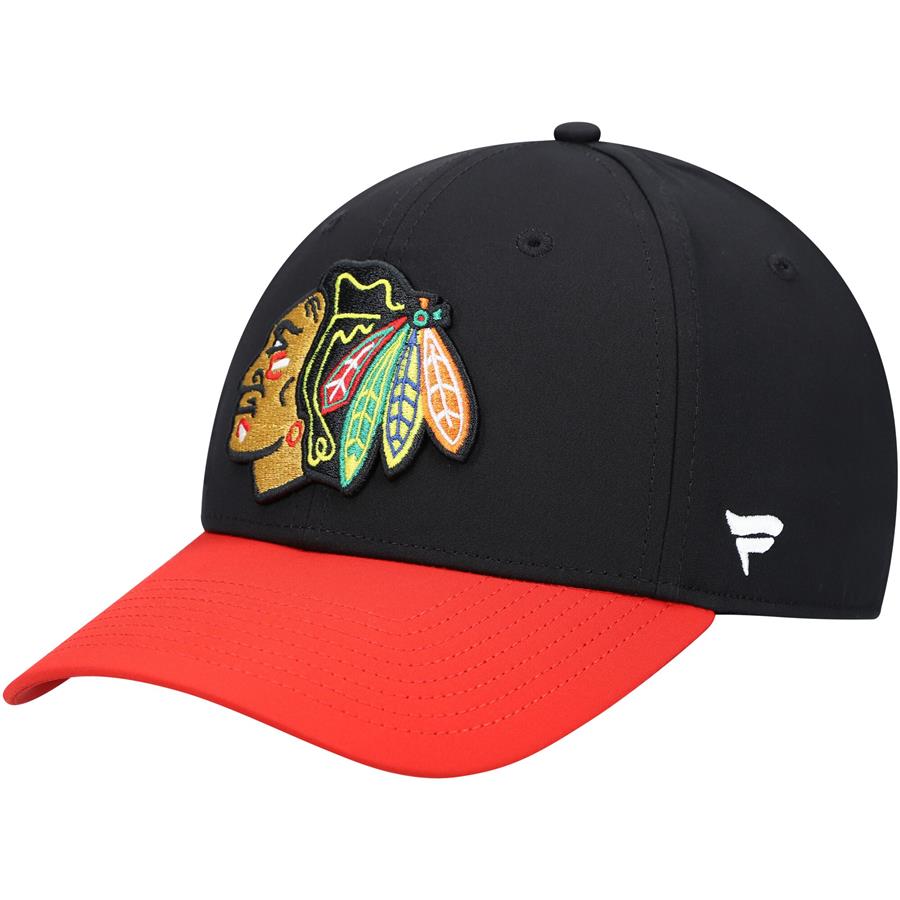 Chicago Blackhawks Fanatics Branded Primary Logo Core Flex Hat - Black