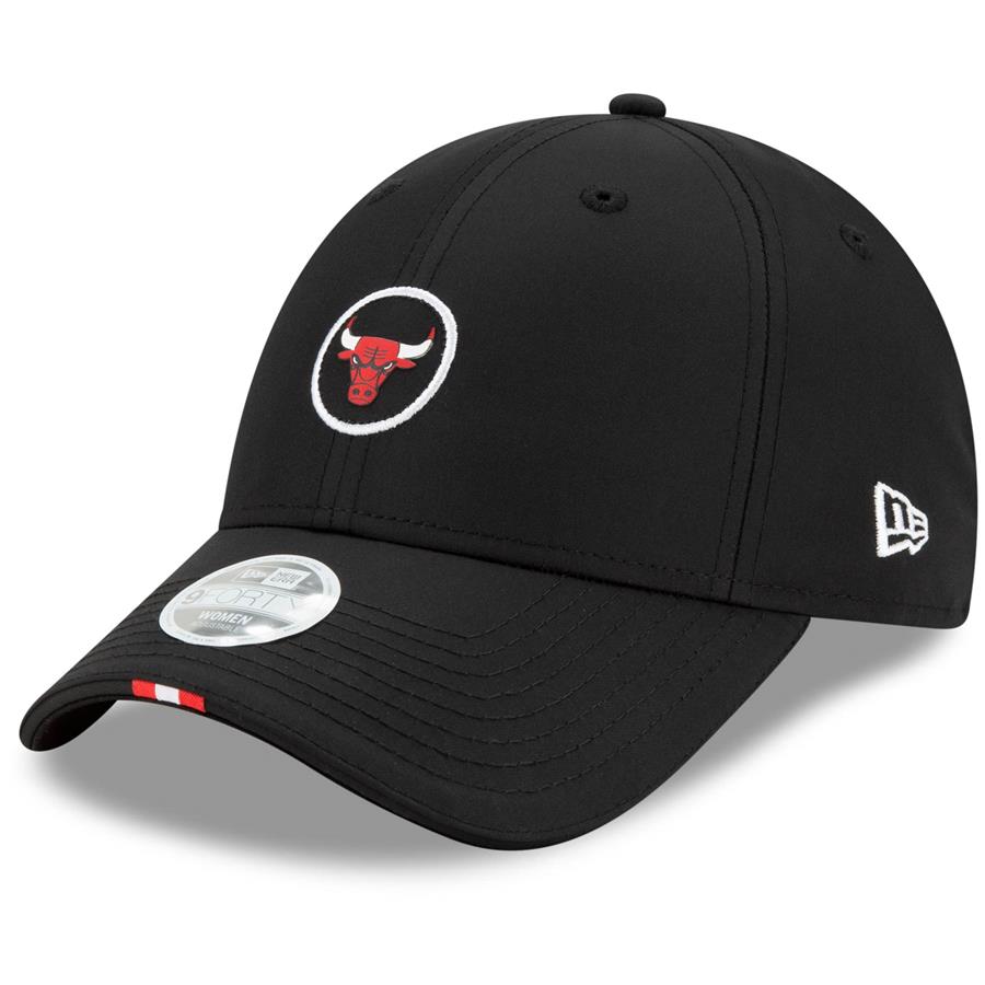 Chicago Bulls New Era Women's Micro Patch 9FORTY Adjustable Hat - Black
