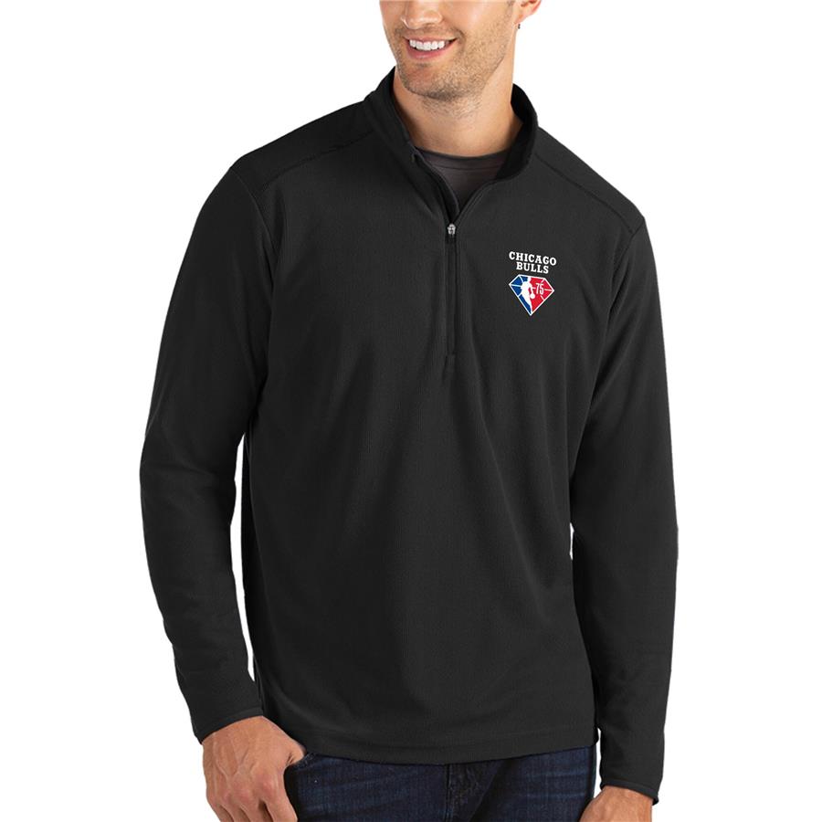 Chicago Bulls Antigua NBA 75th Anniversary Glacier Quarter-Zip Pullover Jacket - Black