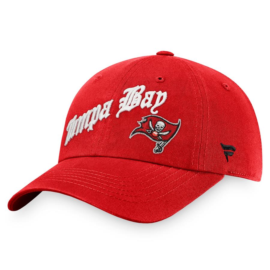 Tampa Bay Buccaneers Fanatics Branded Old English Adjustable Hat - Red