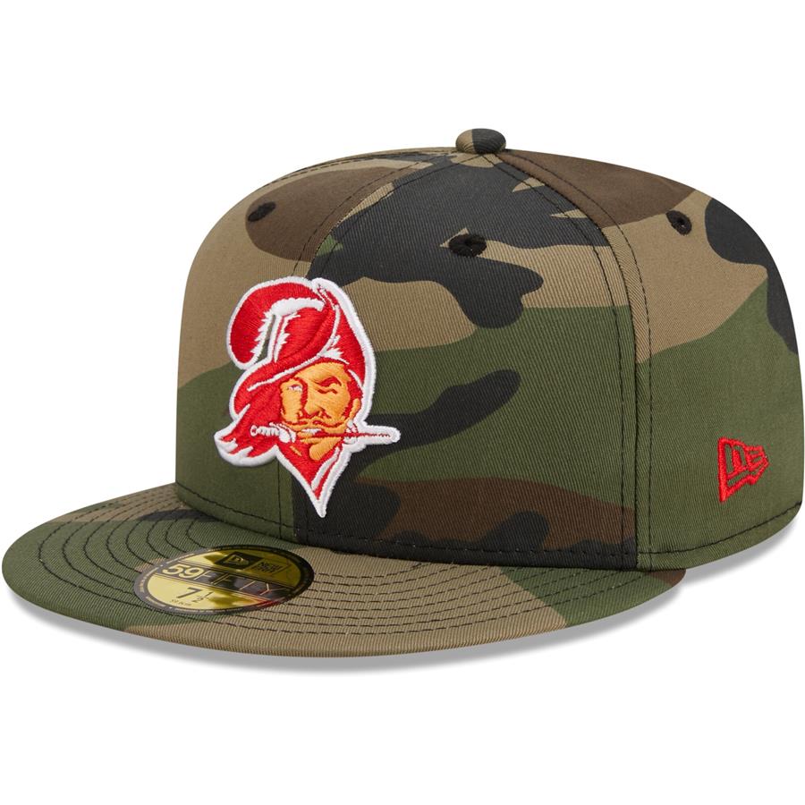 Tampa Bay Buccaneers New Era Historic Woodland 59FIFTY Fitted Hat - Camo