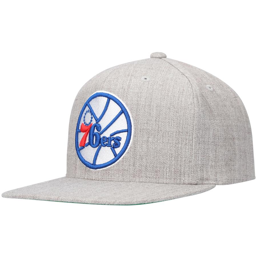 Philadelphia 76ers Mitchell & Ness Hardwood Classics Team Logo Snapback Hat - Heathered Gray