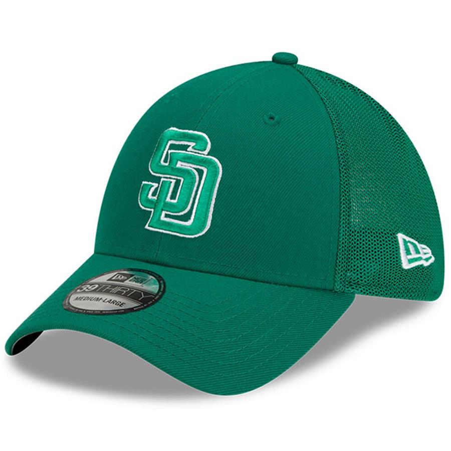 San Diego Padres New Era St. Patrick's Day 39THIRTY Flex Hat - Green