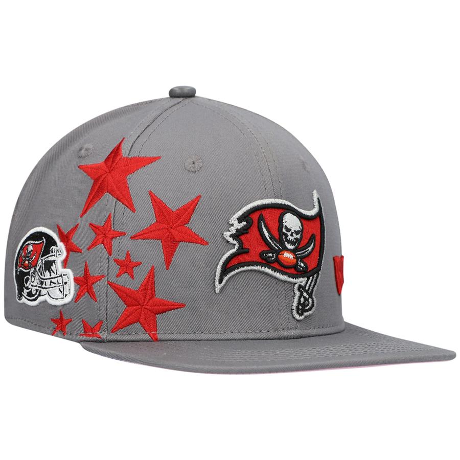 Tampa Bay Buccaneers Pro Standard Stars Snapback Hat - Pewter