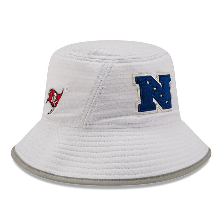 Tampa Bay Buccaneers New Era NFC Logo Pro Bowl Bucket Hat - White