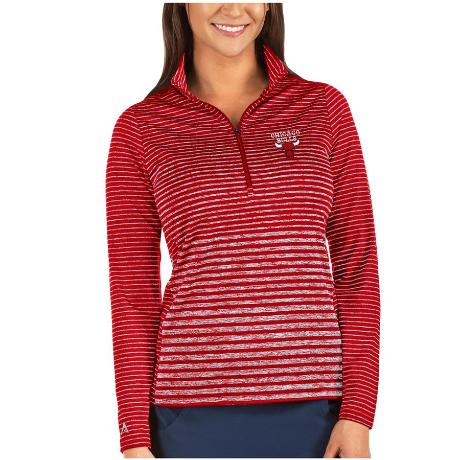 Chicago Bulls Antigua Women's Pace Half-Zip Pullover Jacket - Heathered Red