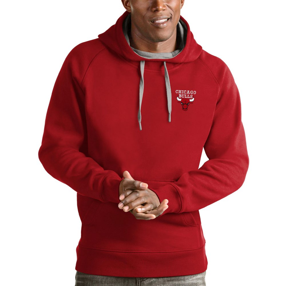 Chicago Bulls Antigua Victory Pullover Hoodie - Red