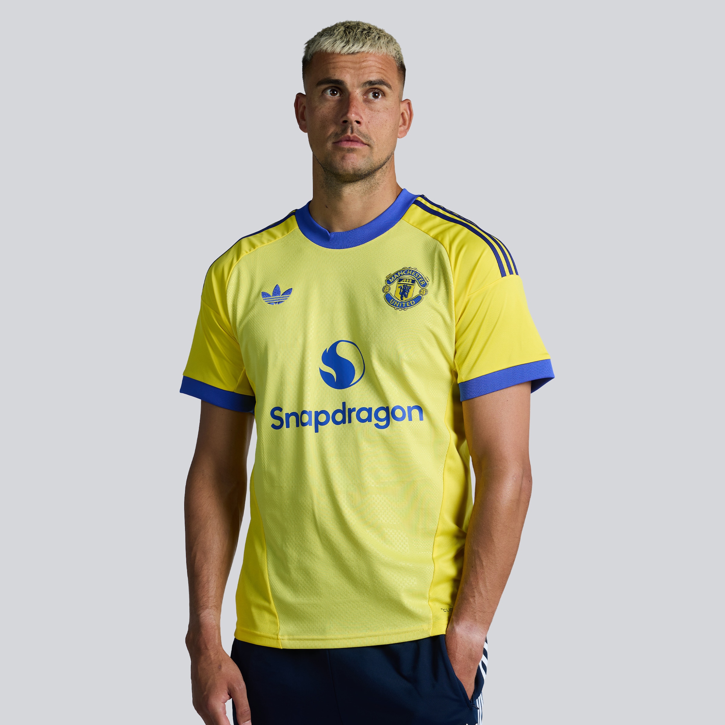 Manchester United 26/27 Away Goalkeeper Short Sleeve Jersey Yellow