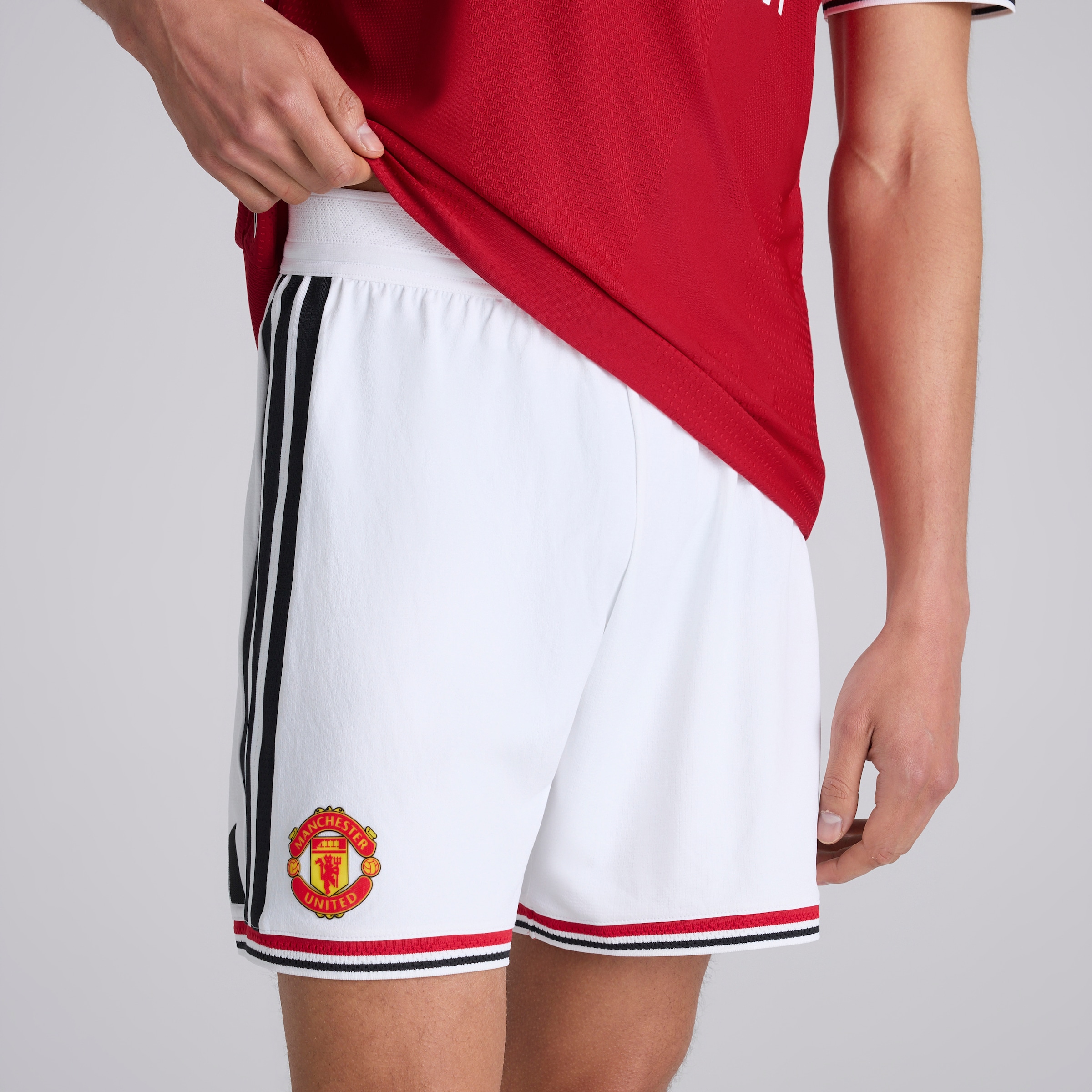 Manchester United 26/27 Home Authentic Shorts White