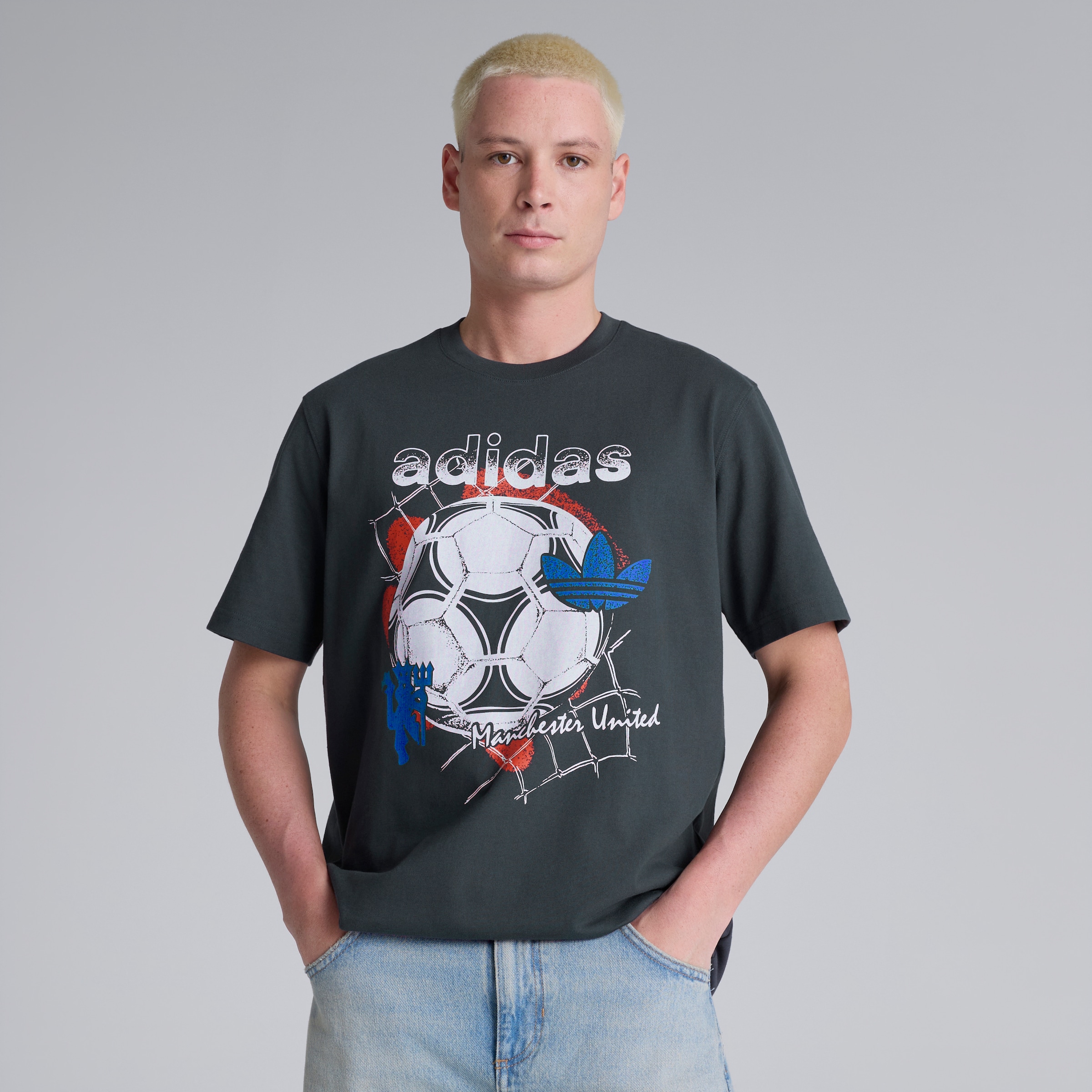 Manchester United x adidas Originals Graphic T-Shirt Grey