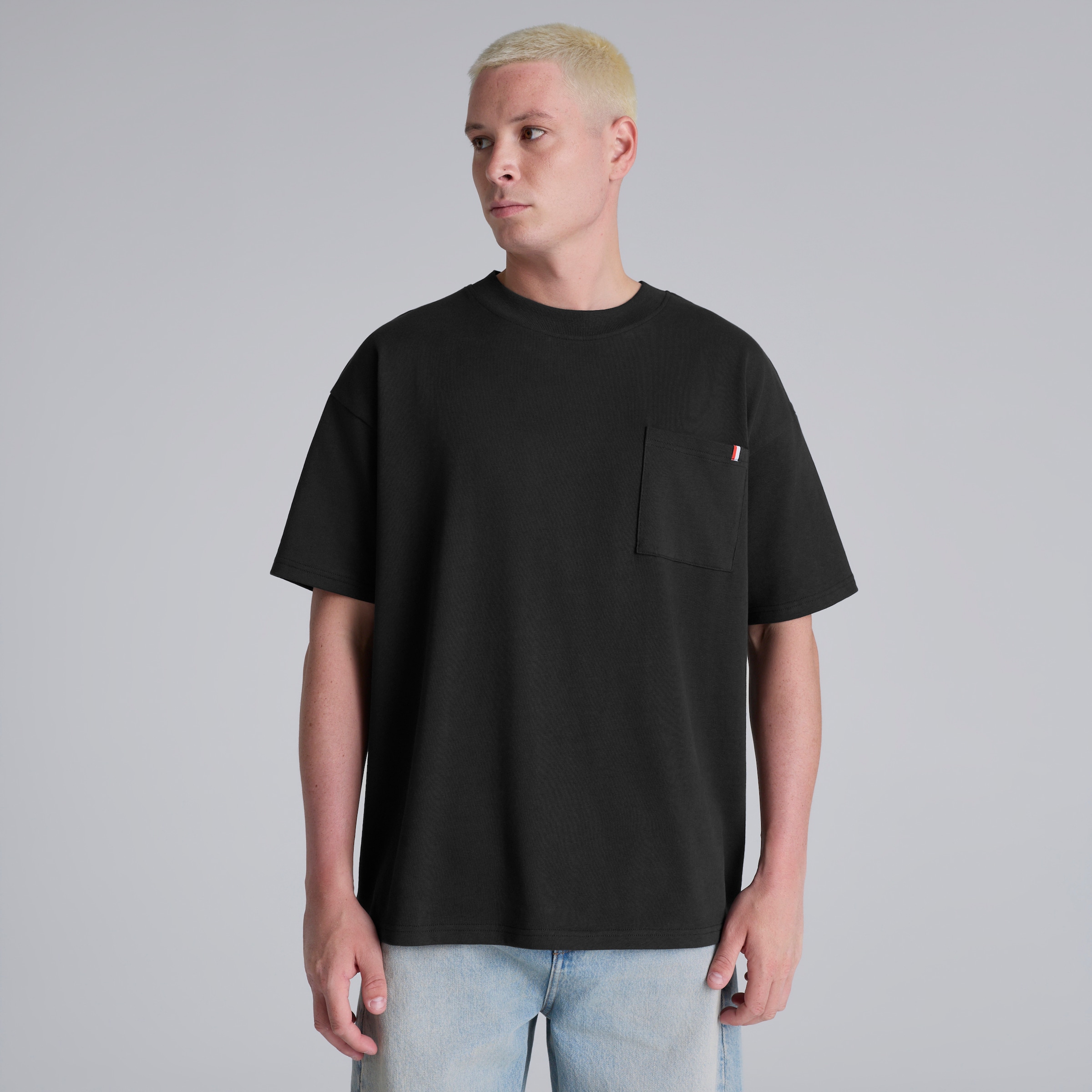 Manchester United Club Colours Back Embroidery T-Shirt Black