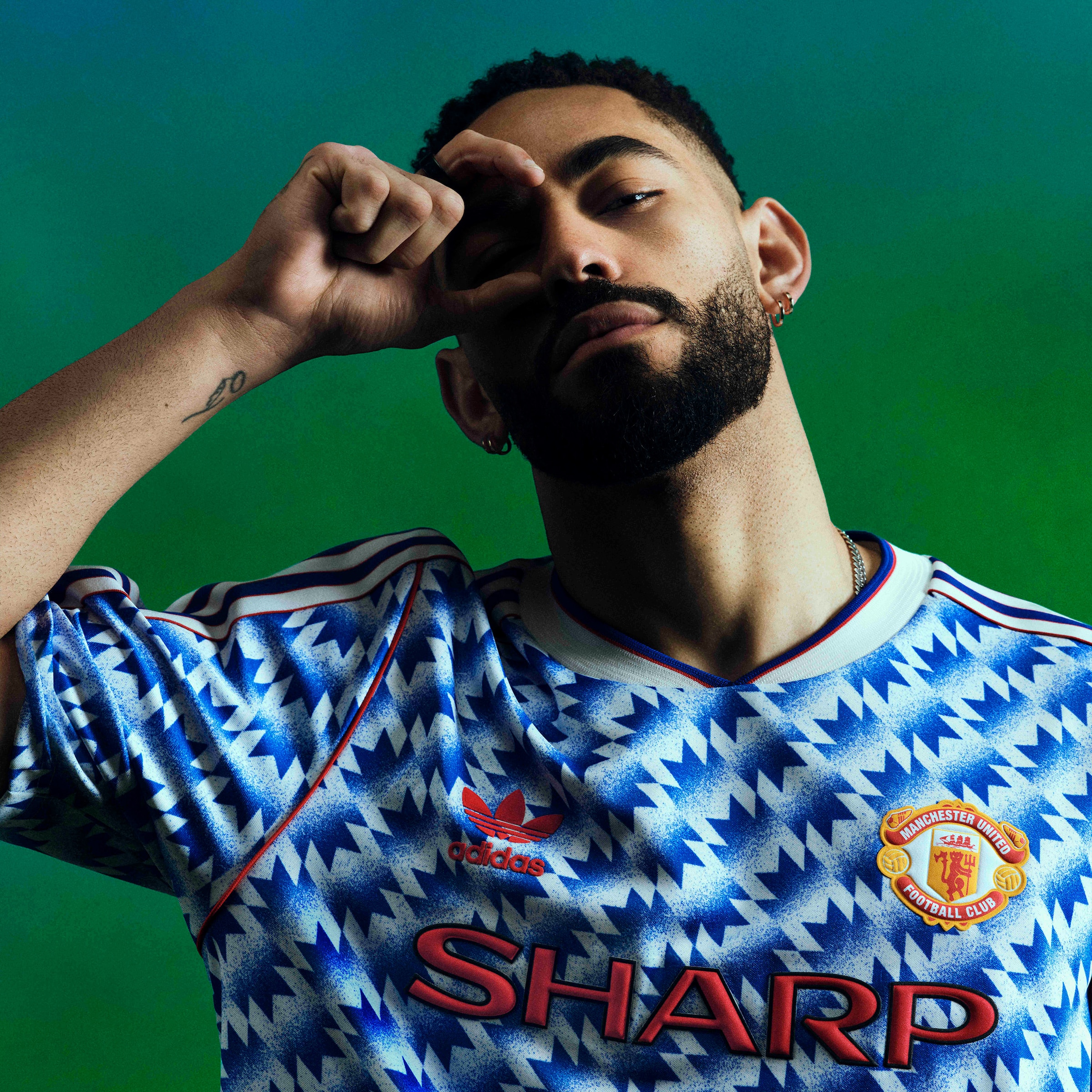 Manchester United x adidas Bringback 90/92 Away Jersey Blue