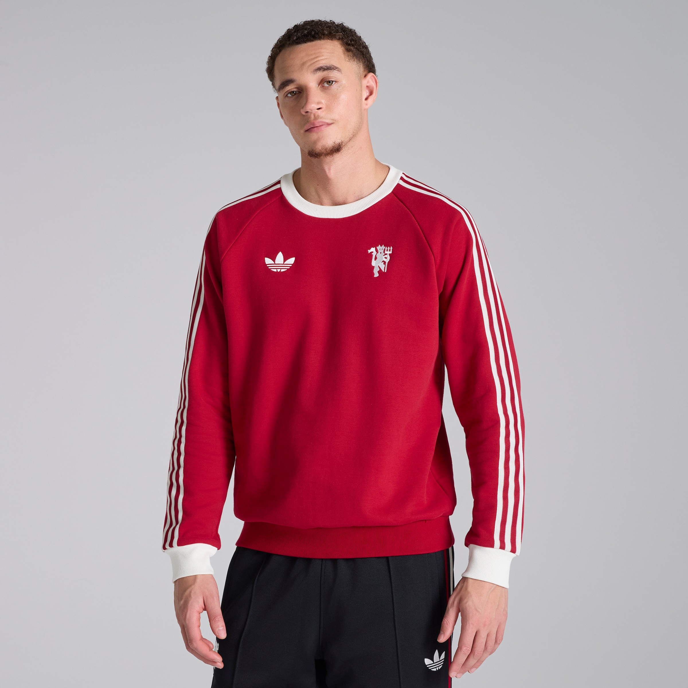 Manchester United x adidas Originals Crew Sweat Red