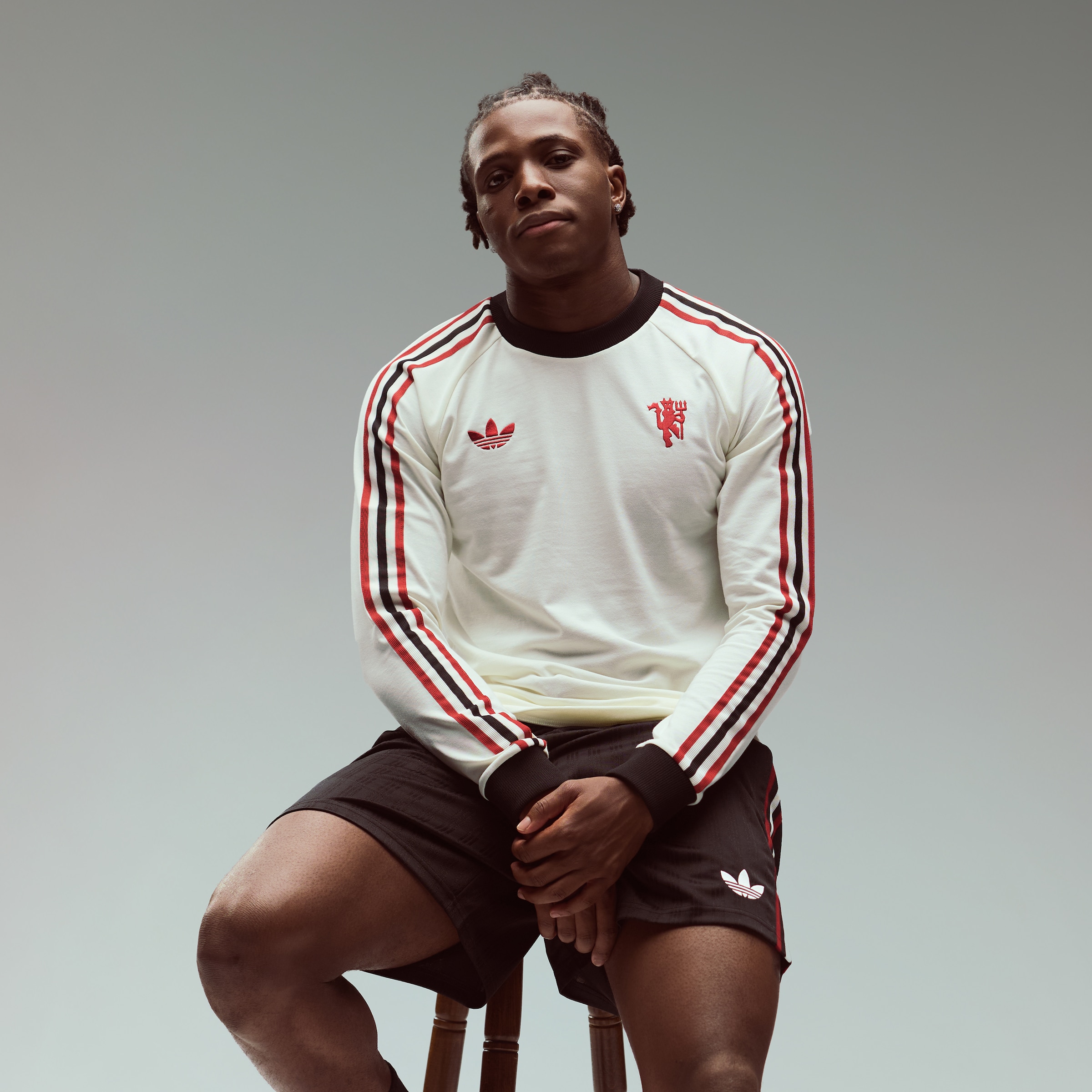 Manchester United x adidas Originals Long Sleeve T-Shirt White