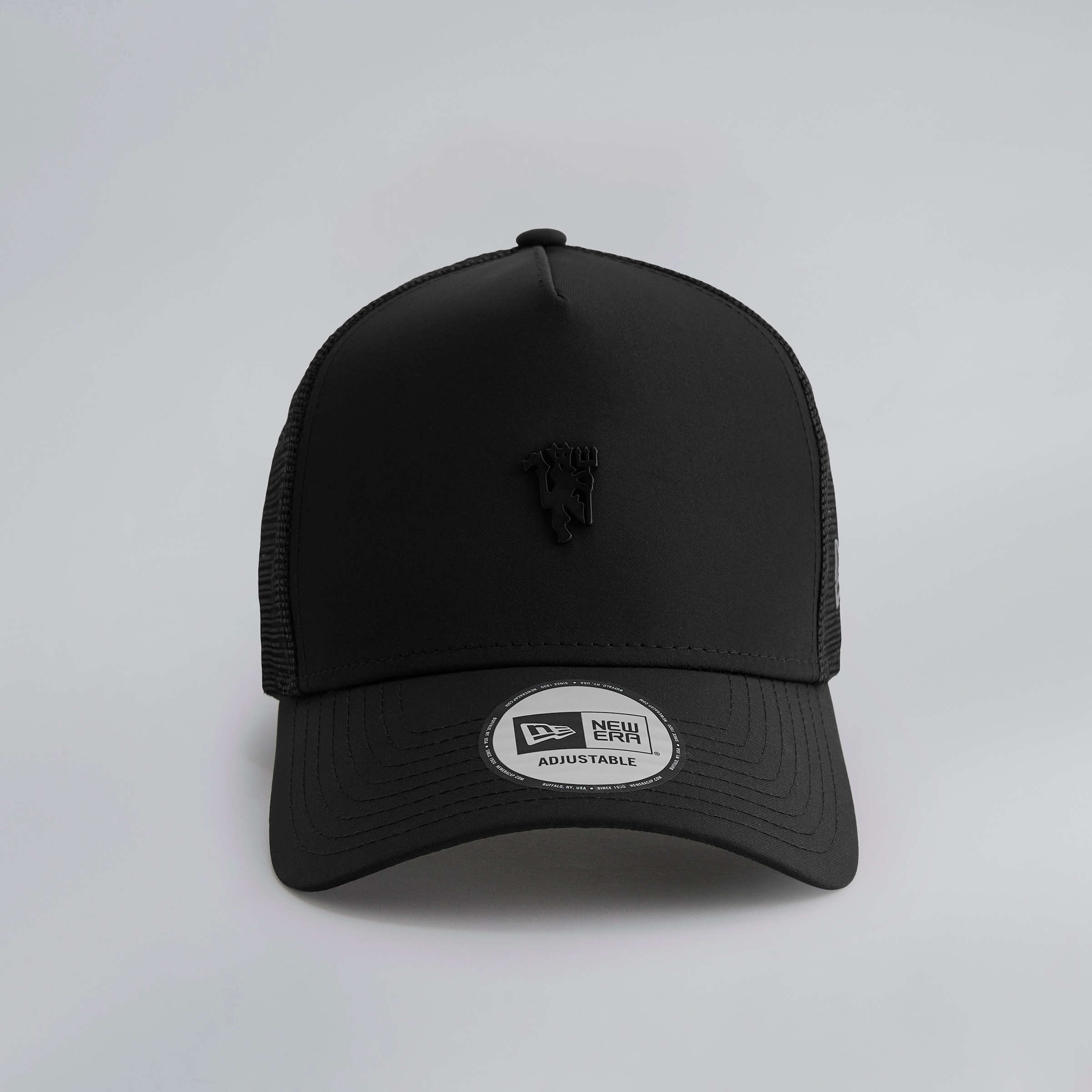 Manchester United x New Era Metal Devil Trucker Cap Black