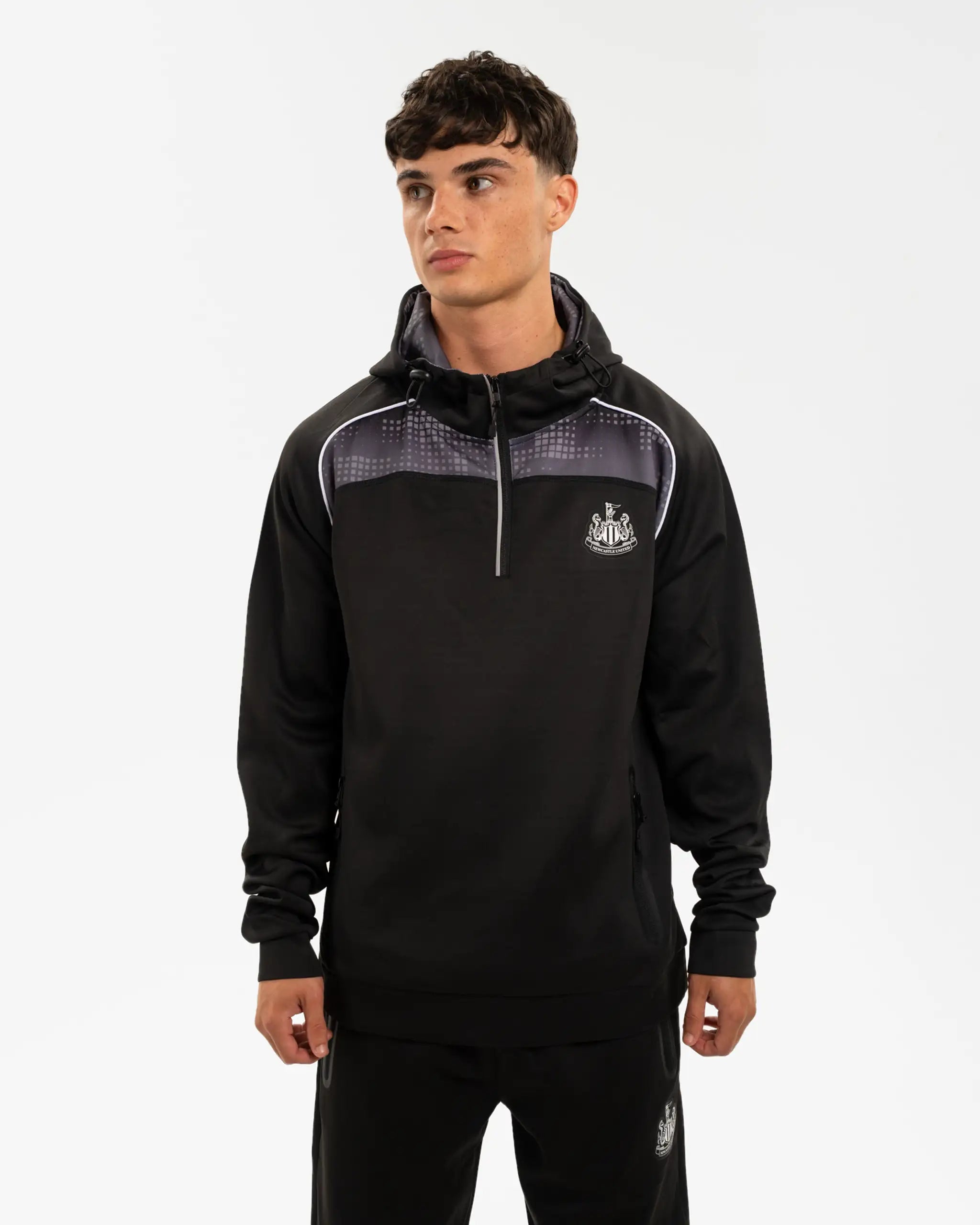 Мужское худи с короткой молнией Newcastle United Black Tech Poly