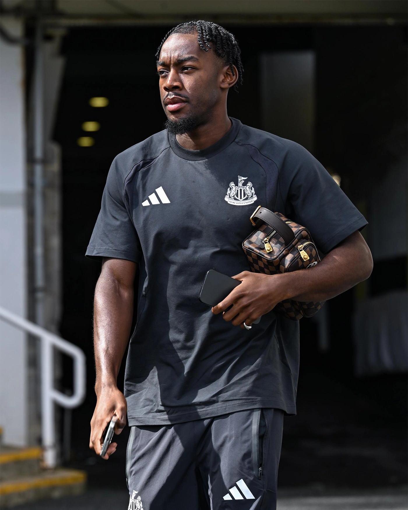 Футболка Newcastle United adidas Tiro Travel Grey