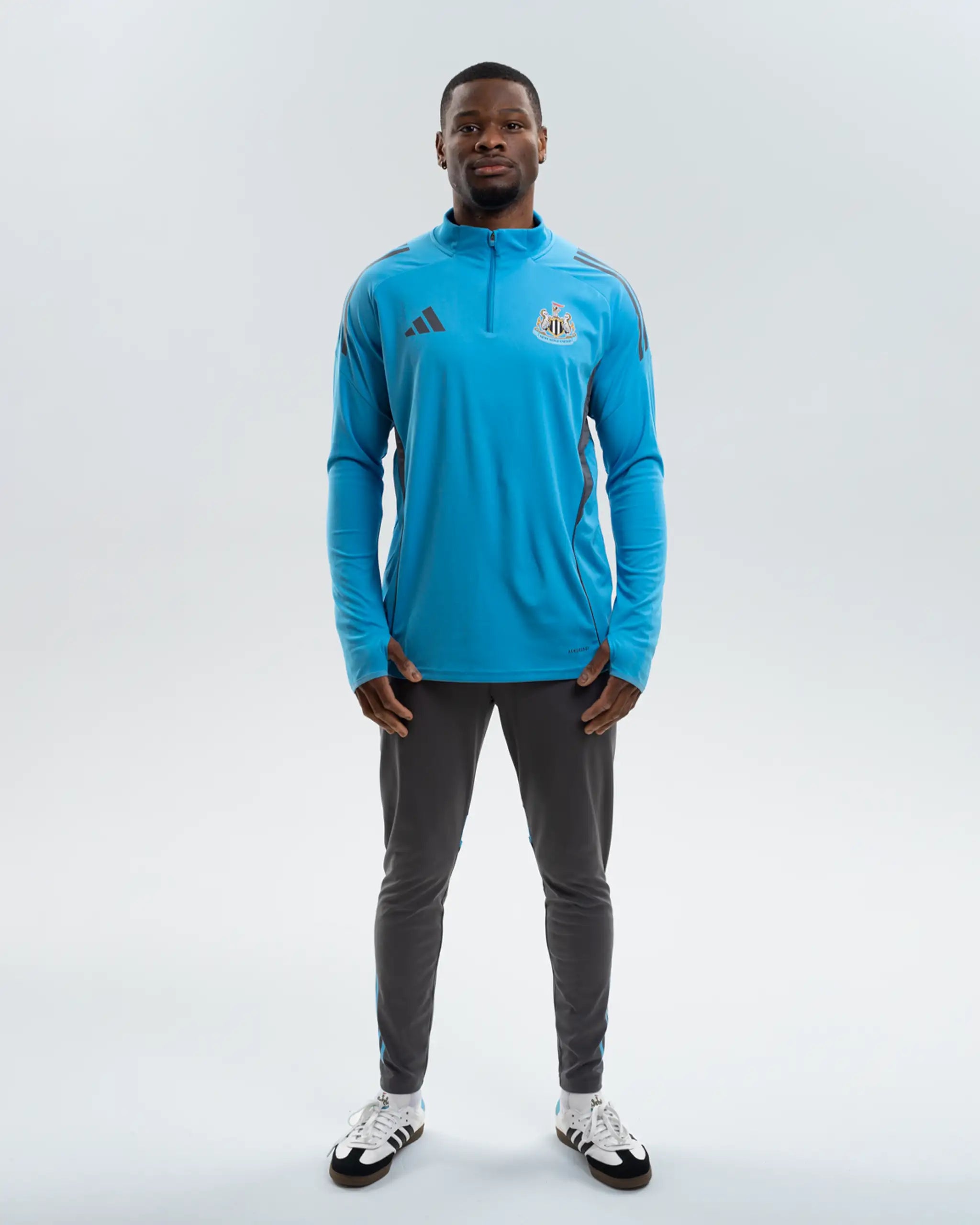 Футболка Newcastle United adidas 25/26 Players Range Blue 1/4 Zip