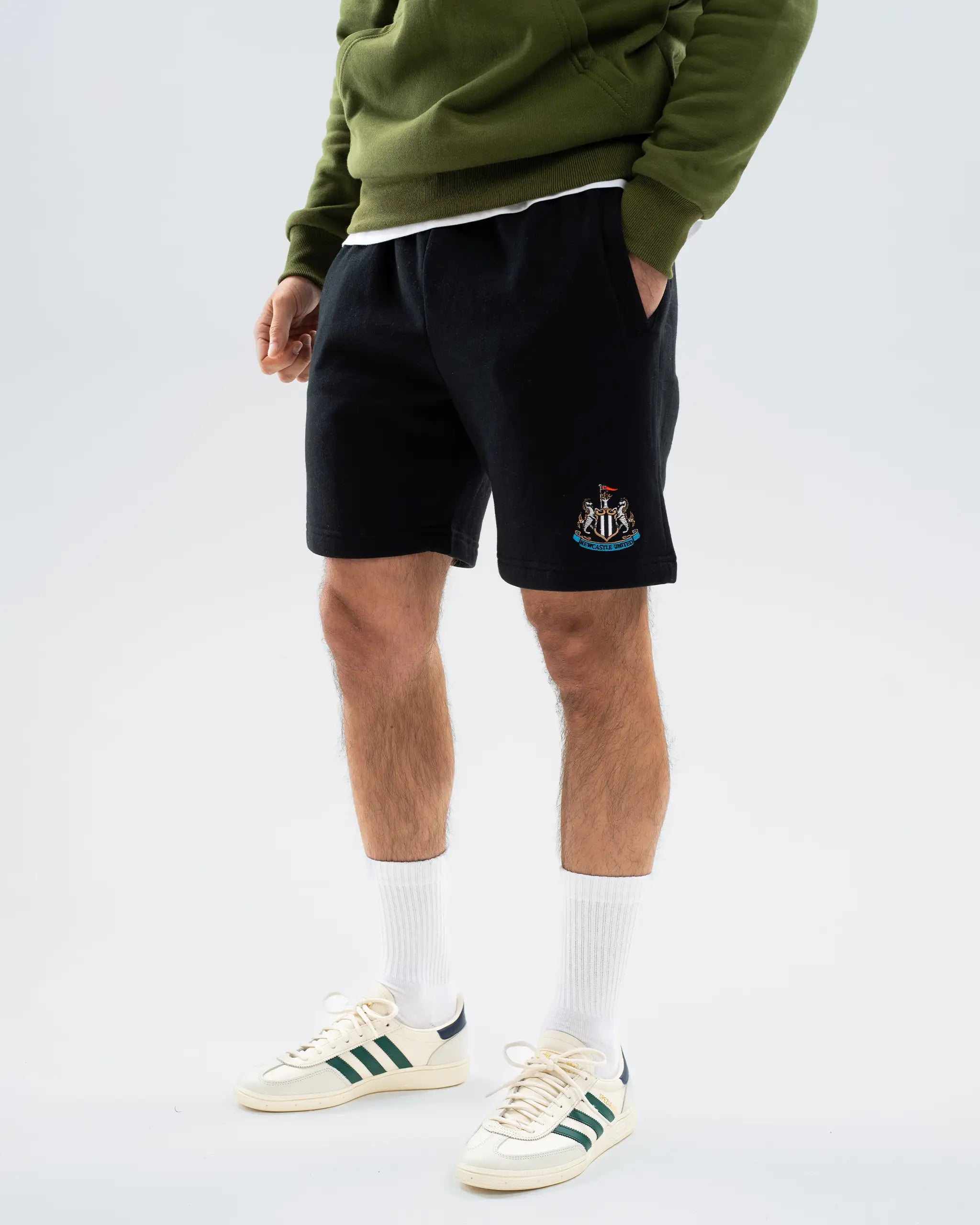 Мужские шорты Newcastle United Essentials Range Black Fleece