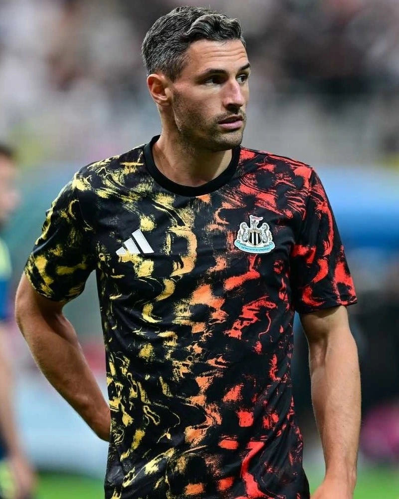 Футболка Newcastle United adidas 25/26 Pre-Match
