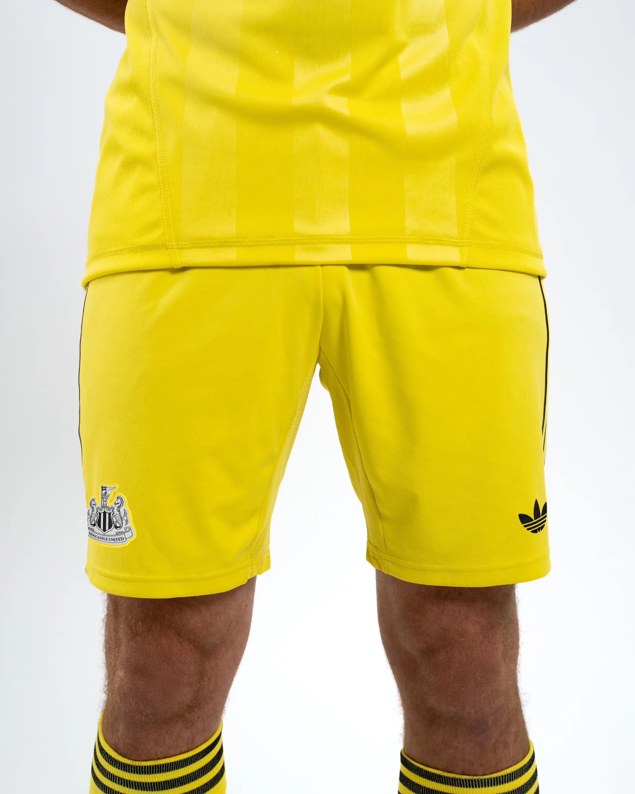 Шорты Newcastle United adidas 25/26 Trefoil Goalkeeper