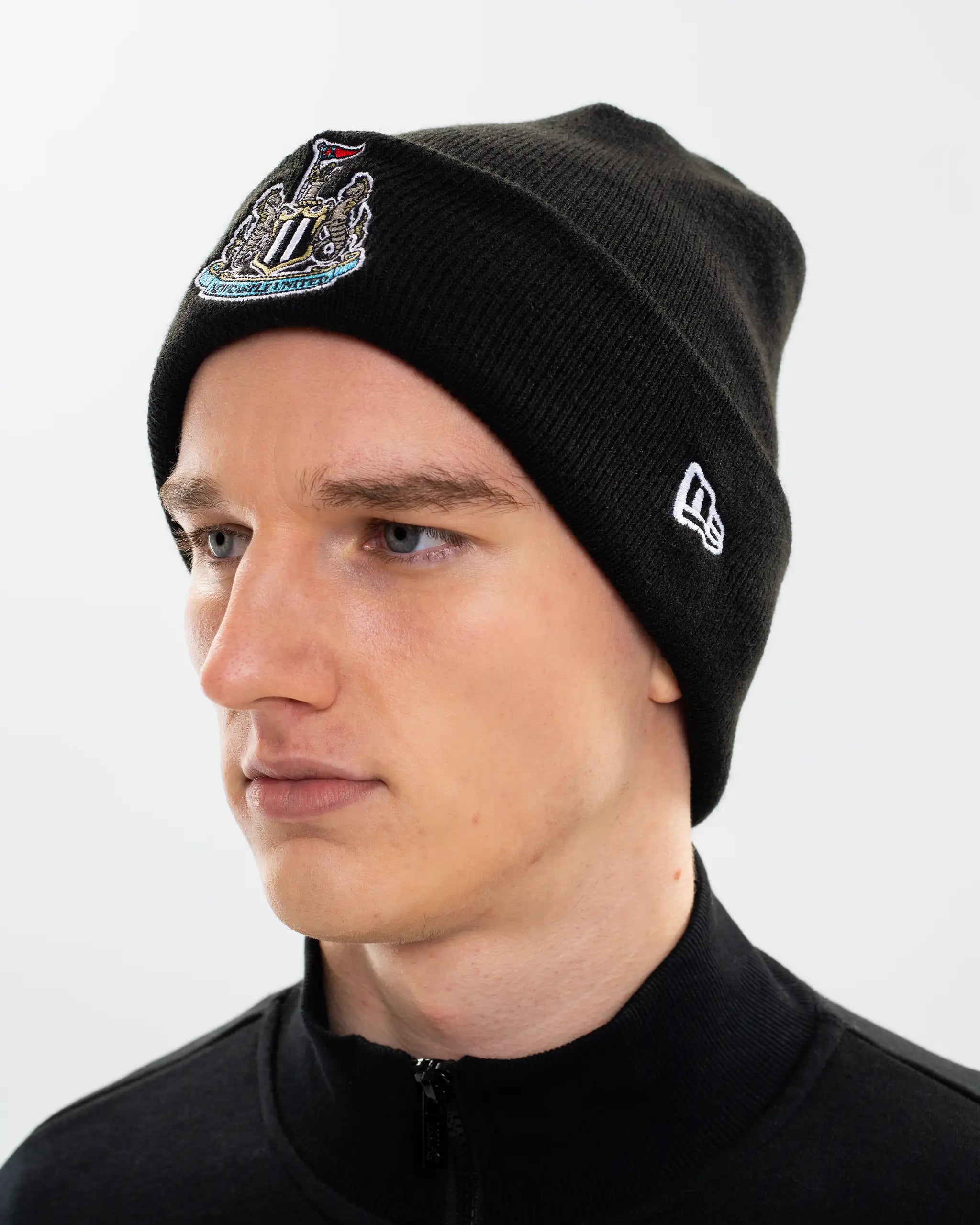 Шапка Newcastle United New Era Core Cuff