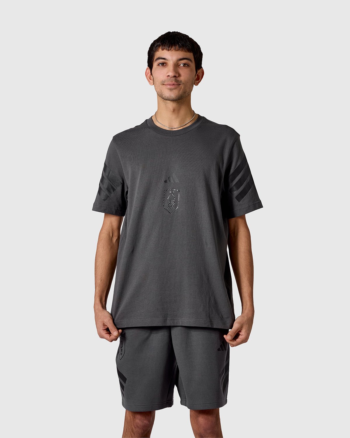 Футболка Nottingham Forest NFFC adidas Grey Future Icons 3-Stripe