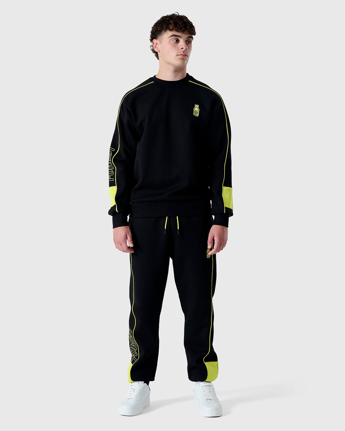 Свитшот Nottingham Forest NFFC Black Neon Pop