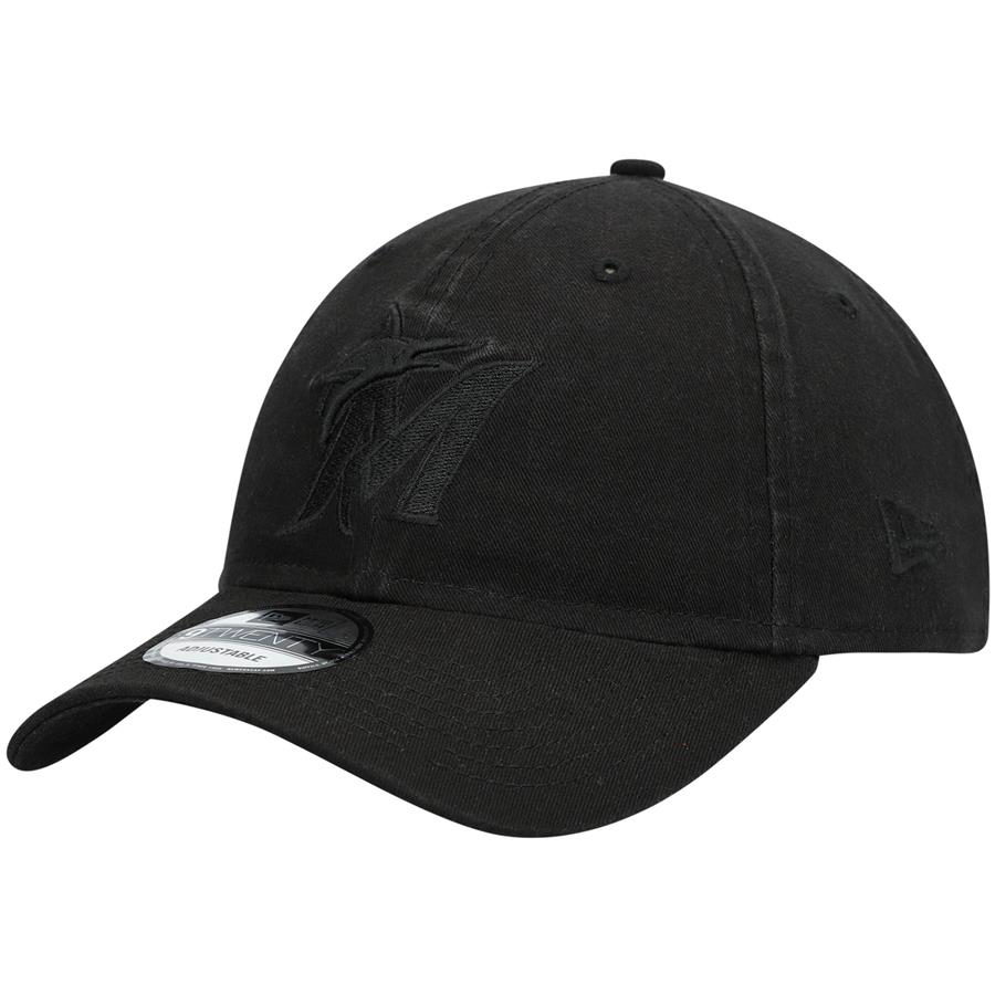 Miami Marlins New Era Black on Black Core Classic 9TWENTY Adjustable Hat