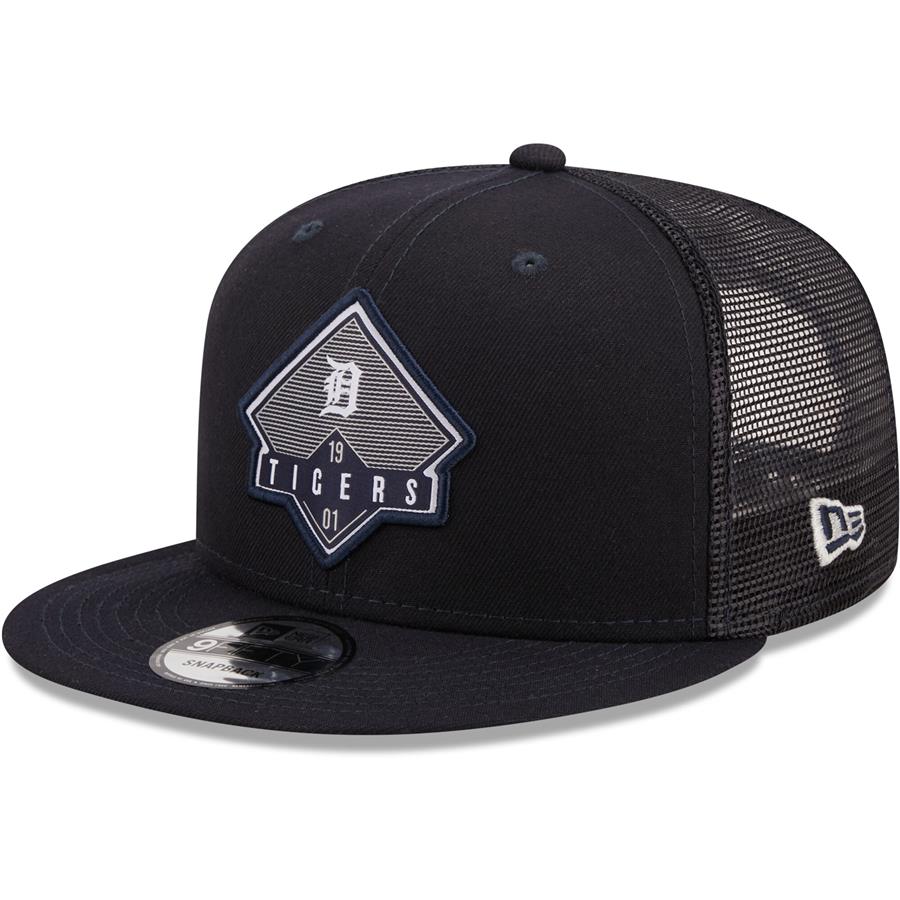 Detroit Tigers New Era Camper Trucker Snapback Hat - Navy